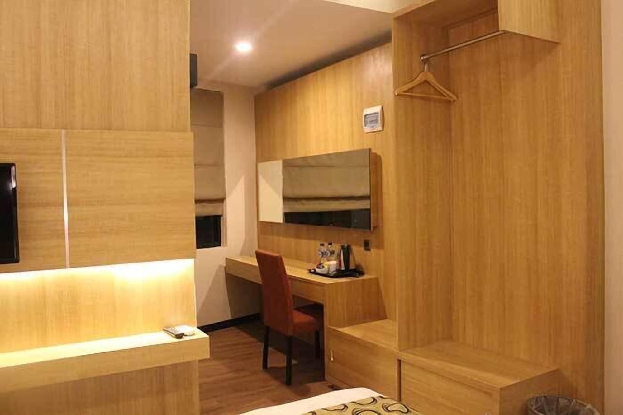 Fontana Hotel Cakarta Dış mekan fotoğraf