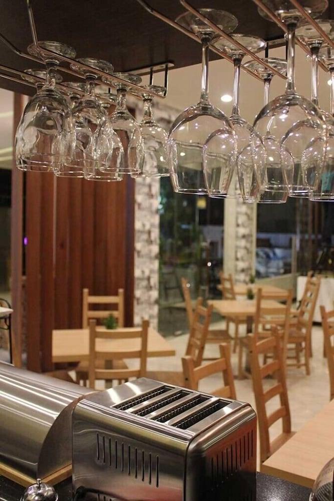 Fontana Hotel Cakarta Dış mekan fotoğraf